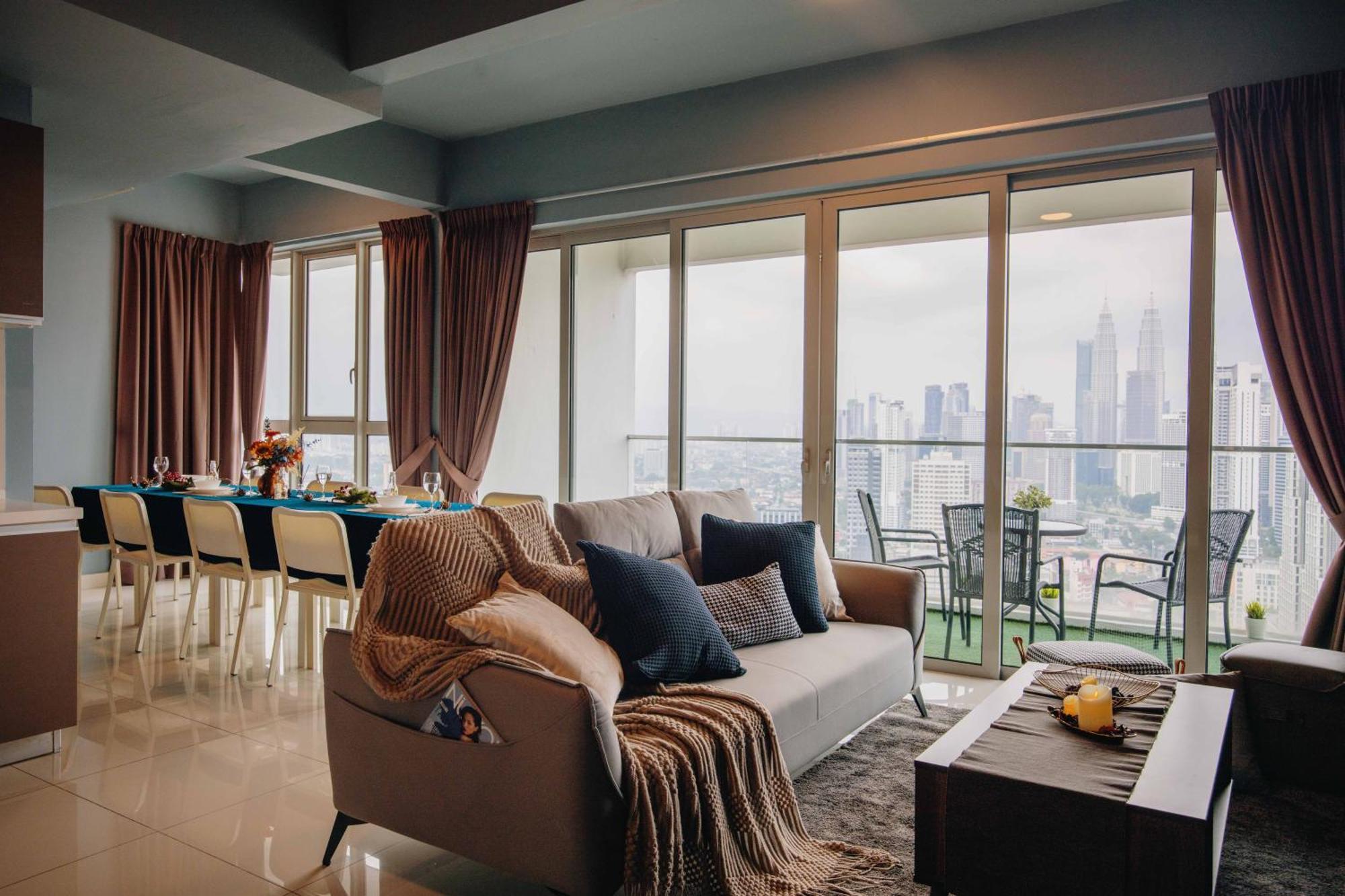 Naibnb In Regalia Residence กัวลาลัมเปอร์ ภายนอก รูปภาพ