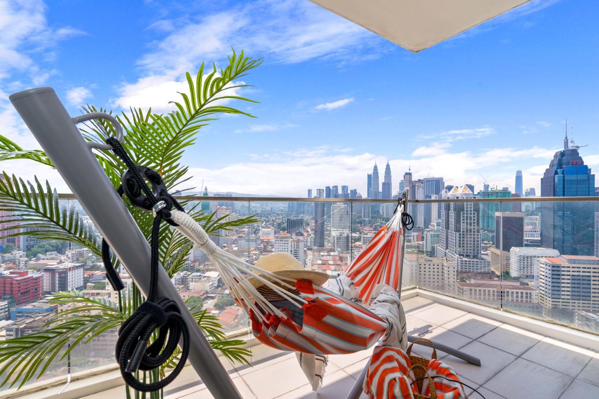 Naibnb In Regalia Residence กัวลาลัมเปอร์ ภายนอก รูปภาพ